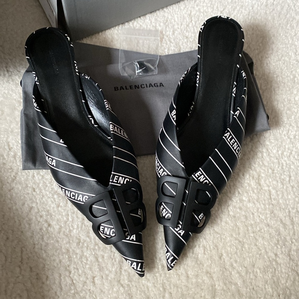 Balenciaga logo heels - Picture 12 of 12